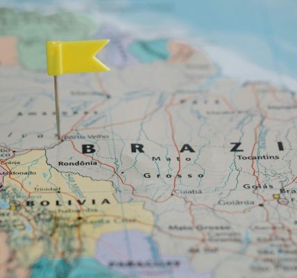 Yellow flag pinned in Brazil. Source: Lara Jameson via Pexels.