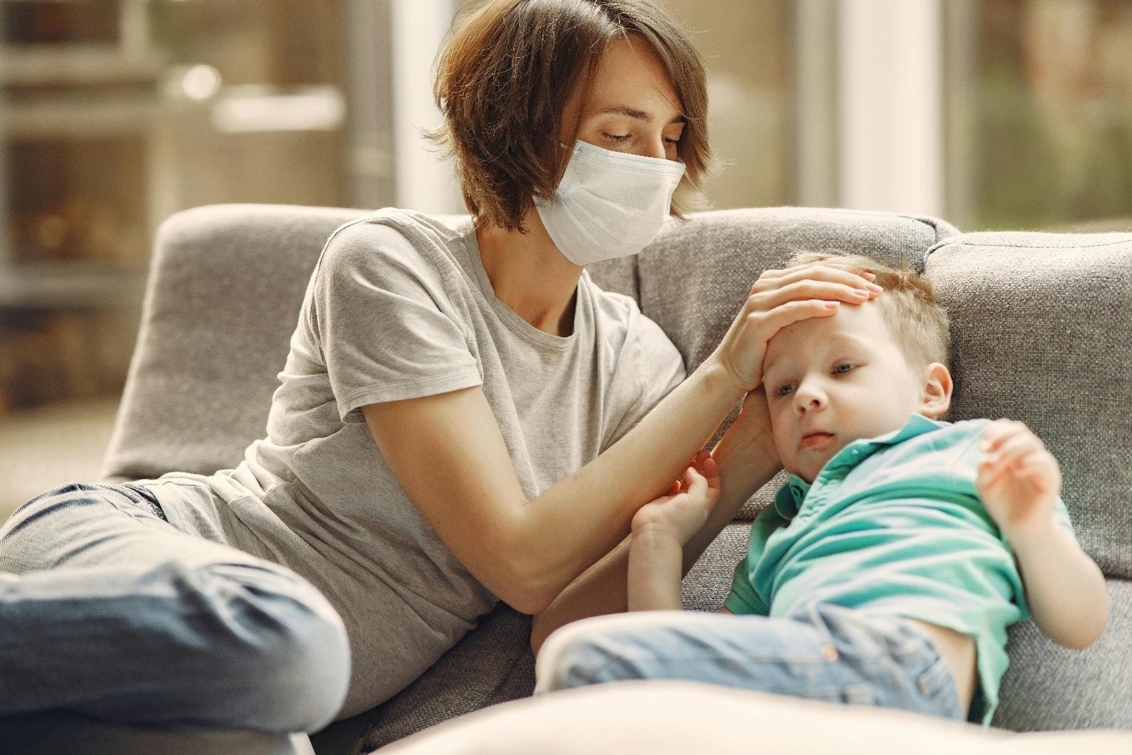 picture of mother with sick child